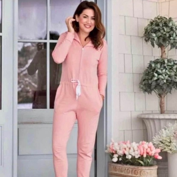 3 Jillian Harris Rompers (XS) price for all 3 - Picture 1 of 3